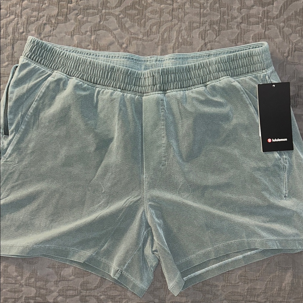 lululemon Men's Athletic Shorts in Light Green
